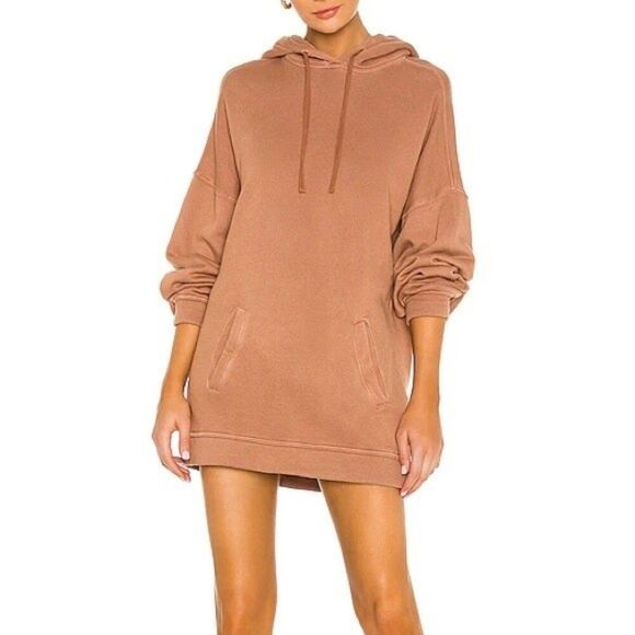 Lovers + Friends Tops - New Lovers + Friends Oversized Hoodie Mocha Nude medium